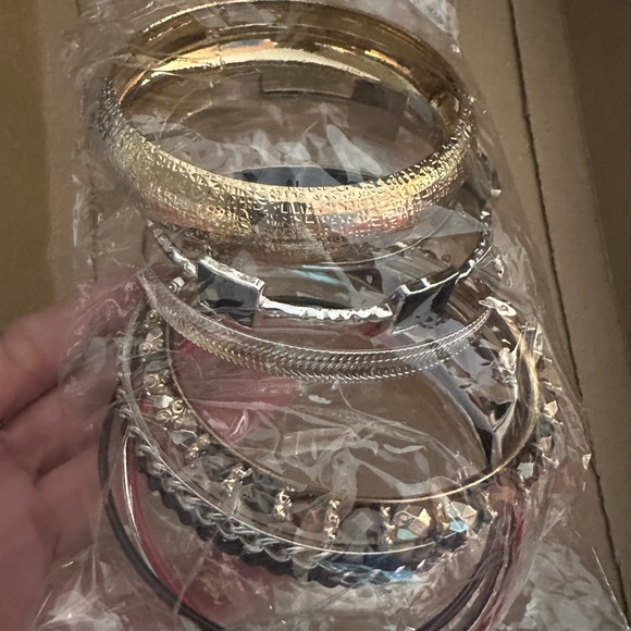 Bangles - Picture 3 of 10